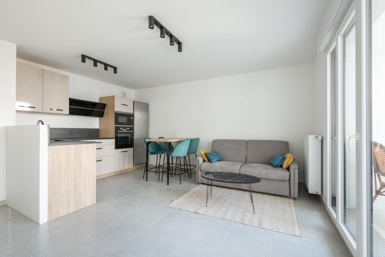 Dans Le Pre By Plaza Apartment Chessy  Bagian luar foto